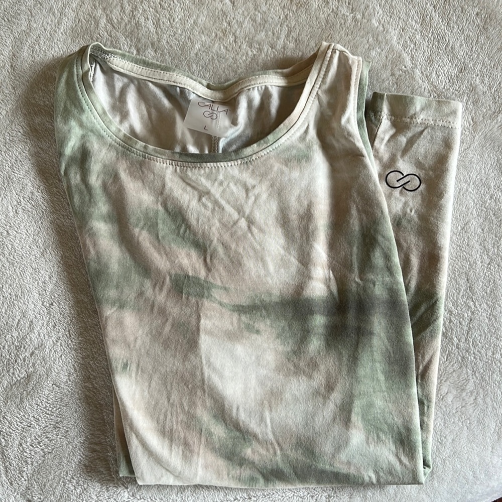 Calia (L) Tank top - cream background with green and tan